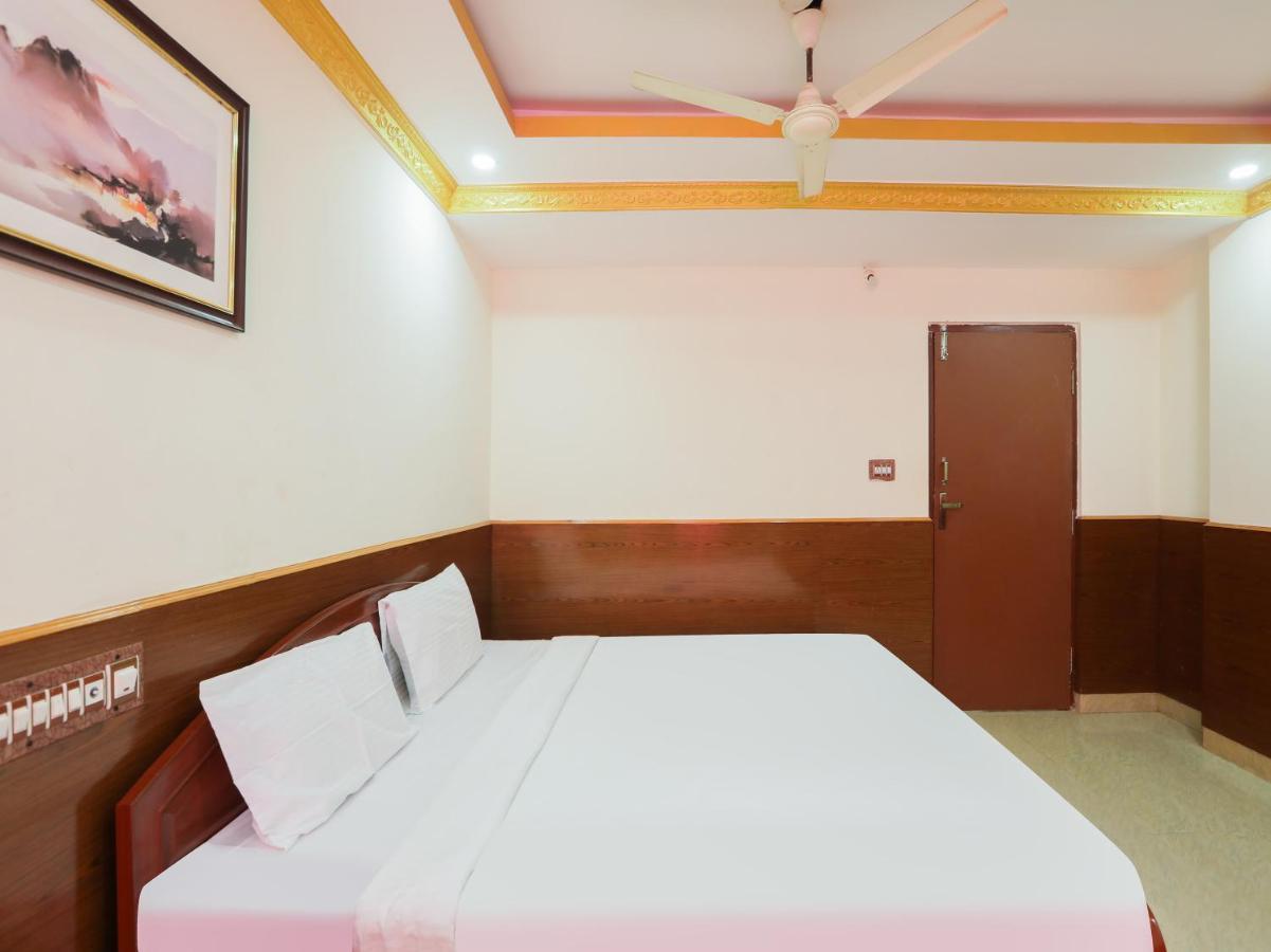 Capital O 84002 Hotel Top In Town President Kushālnagar Εξωτερικό φωτογραφία