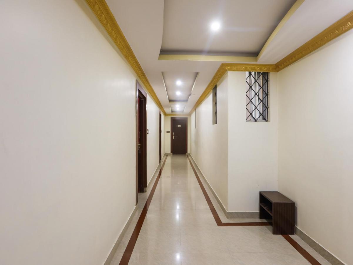 Capital O 84002 Hotel Top In Town President Kushālnagar Εξωτερικό φωτογραφία
